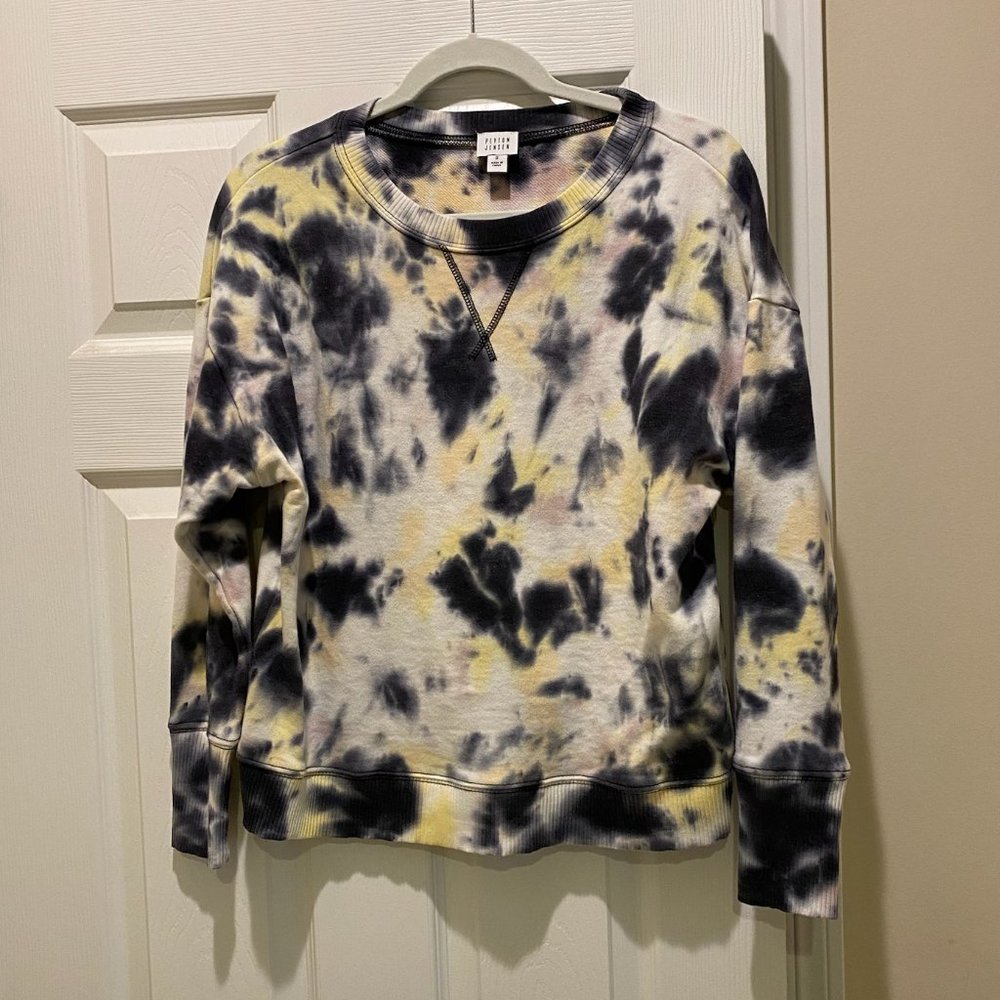 Peyton Jensen top, size small